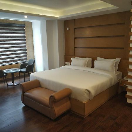 Hotel Beechwood Mussoorie Esterno foto