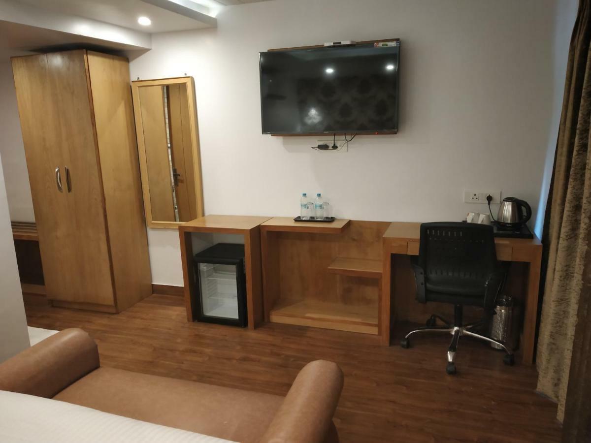 Hotel Beechwood Mussoorie Esterno foto