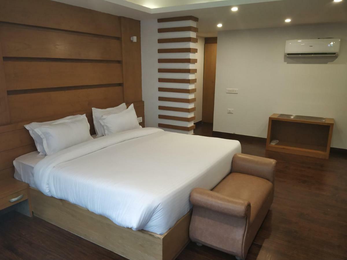 Hotel Beechwood Mussoorie Esterno foto