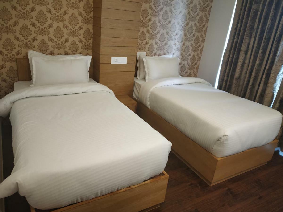 Hotel Beechwood Mussoorie Esterno foto